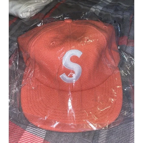 Supreme Wool S Logo 6-Panel Cap - Picture 3 of 5